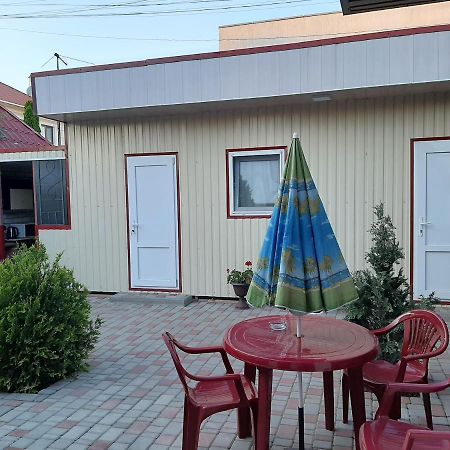 Mini Hotel Уютный Дворик Odessa Extérieur photo