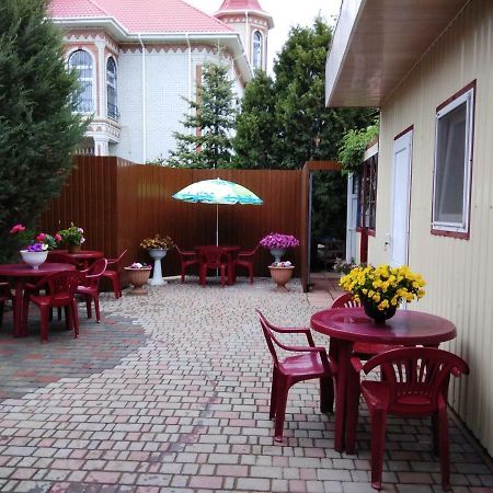 Mini Hotel Уютный Дворик Odessa Extérieur photo