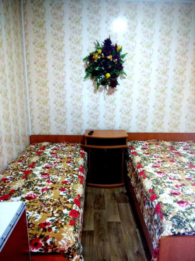 Mini Hotel Уютный Дворик Odessa Extérieur photo